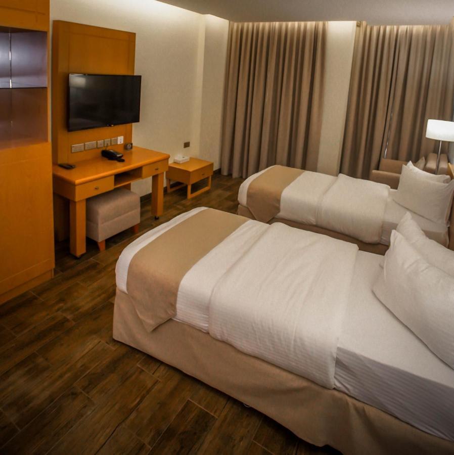 Sama Muscat Hotel Al Khawd Bagian luar foto